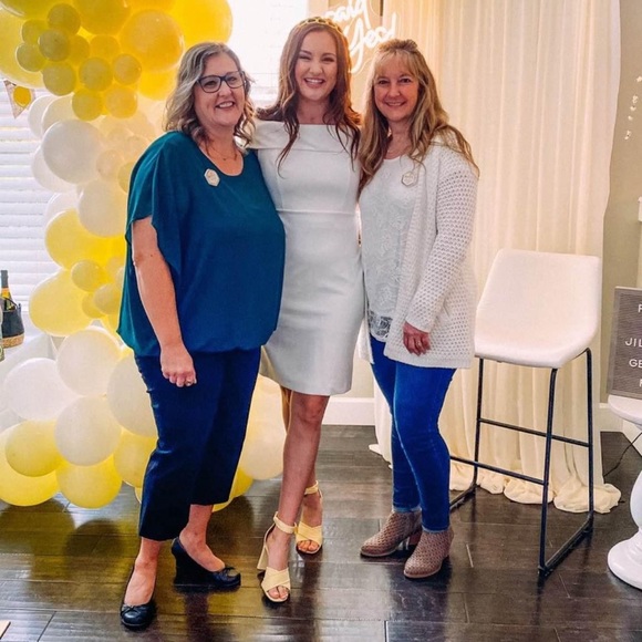 Calvin Klein White Bridal Shower Dress Size 8 - Picture 2 of 5